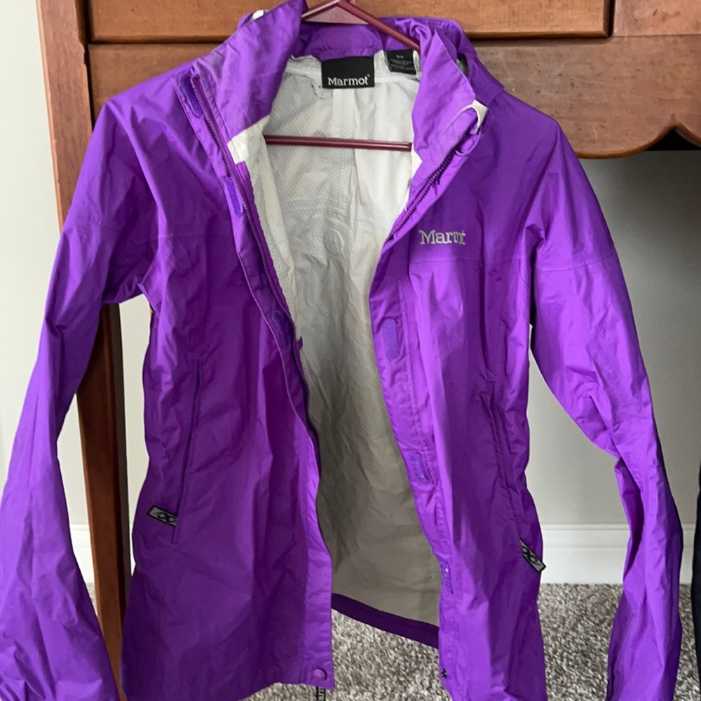Very gently used raincoat - Marmot